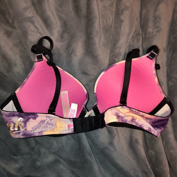 PINK VS Wear Everywhere Push Up - Picture 2 of 4